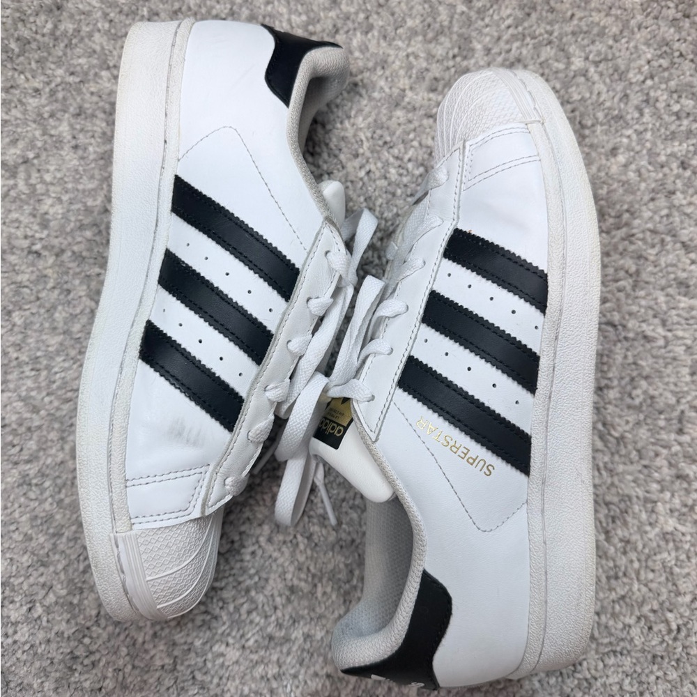 adidas superstar white sneakers women’s size 8 - Picture 2 of 7